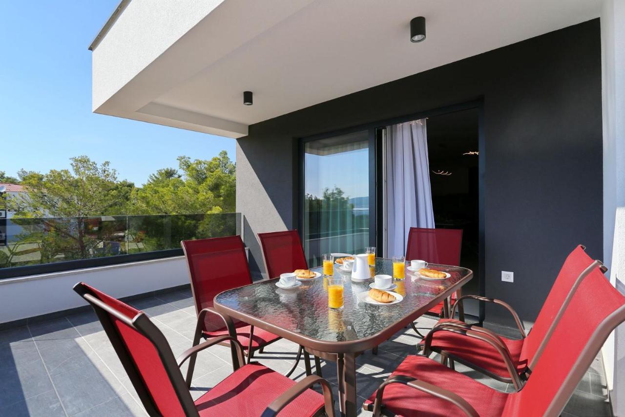 Villa Ankora 1 With Heated Pool ビオグラード・ナ・モル エクステリア 写真