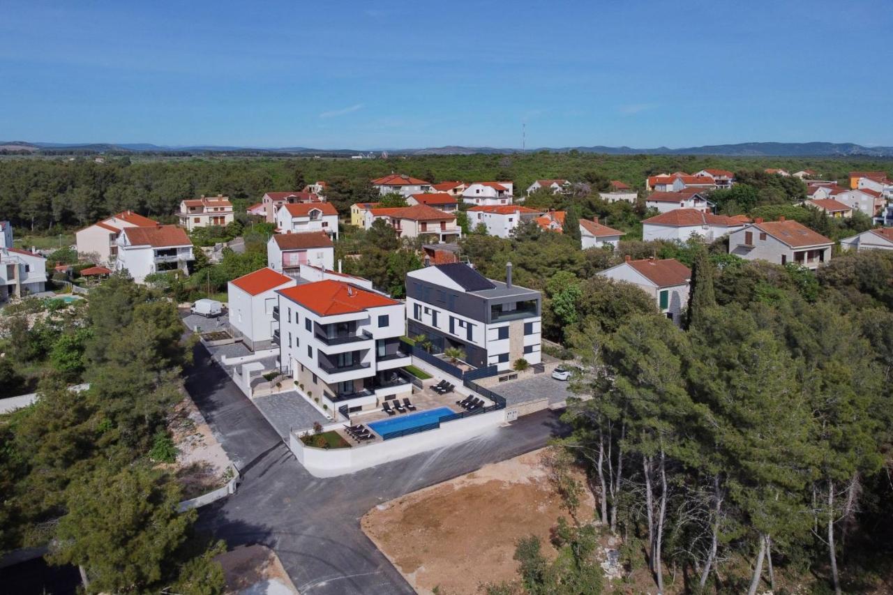Villa Ankora 1 With Heated Pool ビオグラード・ナ・モル エクステリア 写真