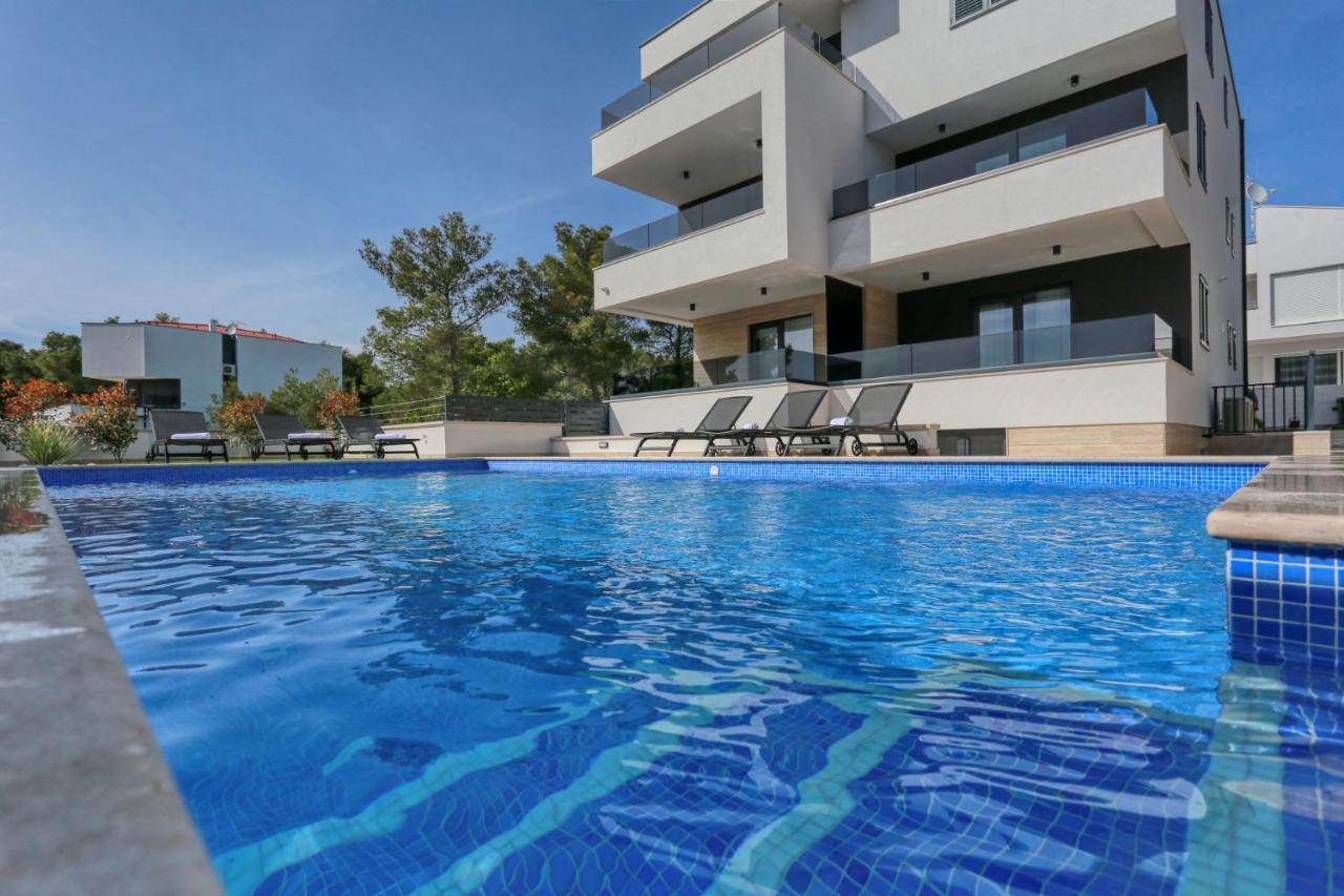 Villa Ankora 1 With Heated Pool ビオグラード・ナ・モル エクステリア 写真