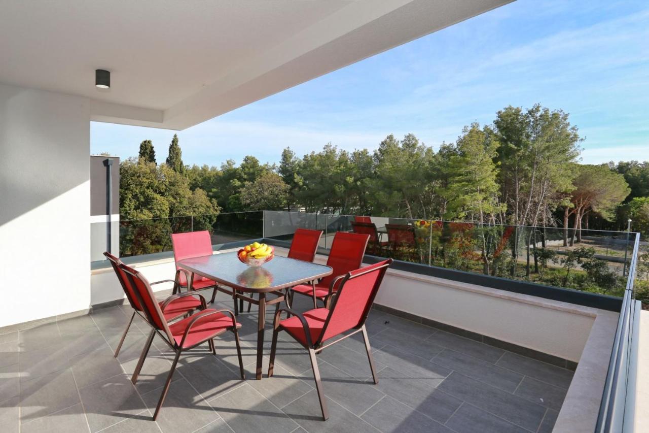 Villa Ankora 1 With Heated Pool ビオグラード・ナ・モル エクステリア 写真